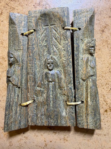 Handgeschnitzter taschenaltar - handgeschnitzter,