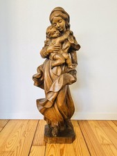 🕊️ Religiöse Holzfigur
