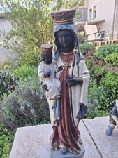 Sehr alte schwarze Madonna aus