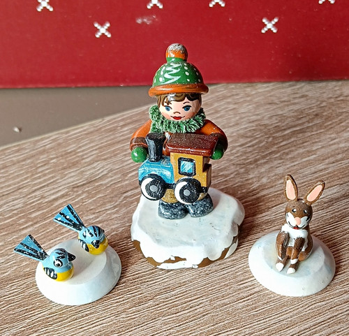 Hubrig volkskunst holzfigur - hubrig, 3x