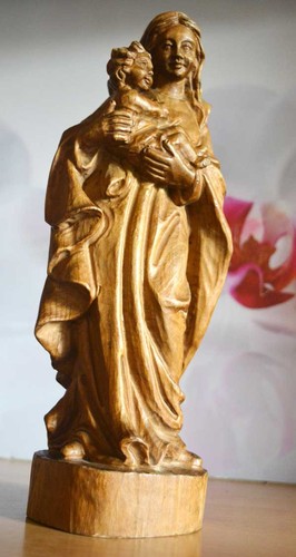 Handgeschnitzte holzfigur - handgeschnitzte,