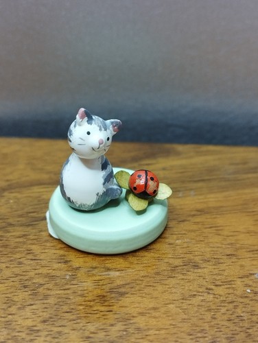 Flade katze mit - flade,