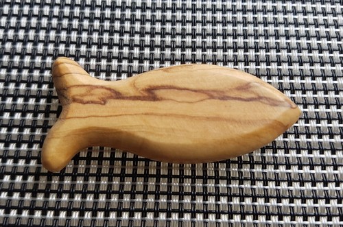 Fisch aus olivenholz - fisch,