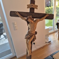 Holzkruzifix / Wandkreuz mit