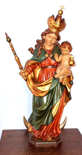 Holzfigur geschnitzt patrona - holzfigur, geschnitzt,